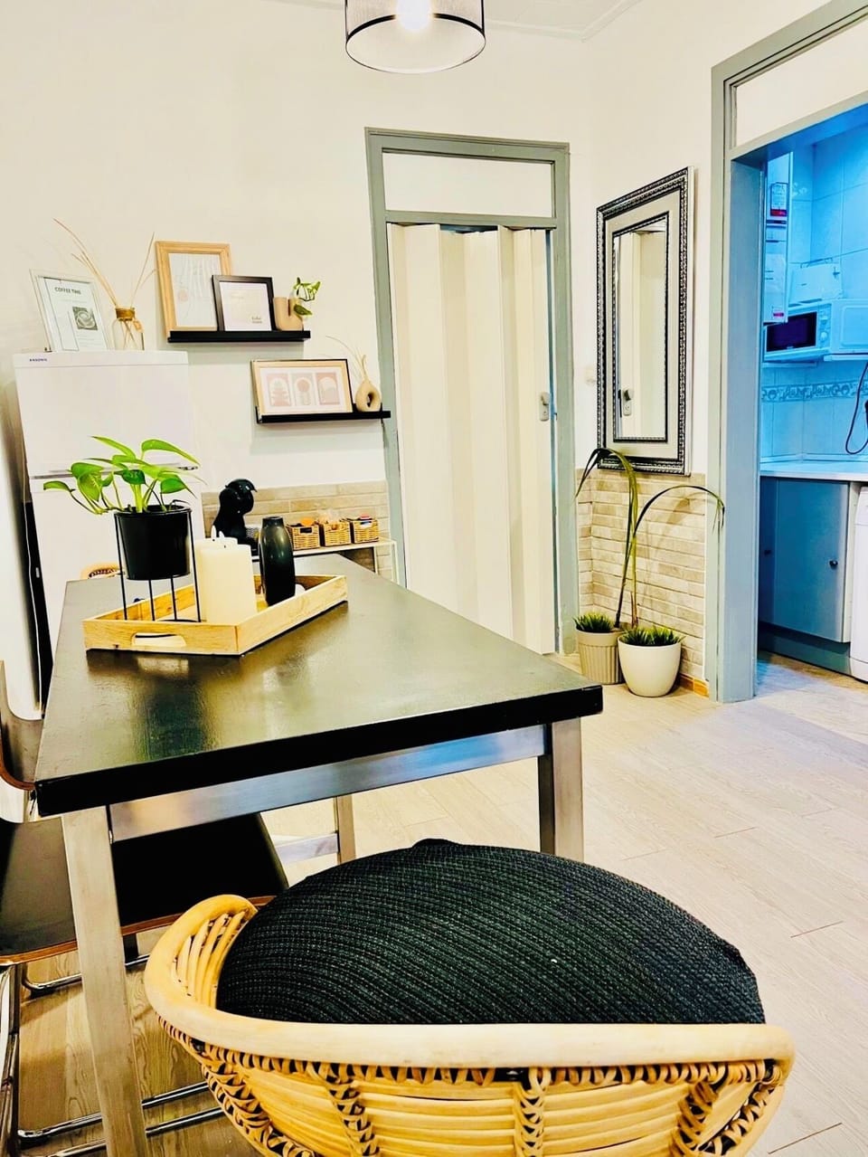 Basic Apartment | Living area