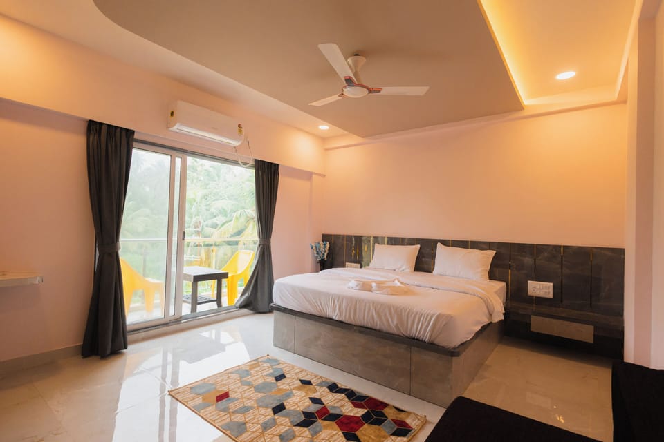 Superior Double Room, Balcony, City View | Desk, laptop workspace, free WiFi
