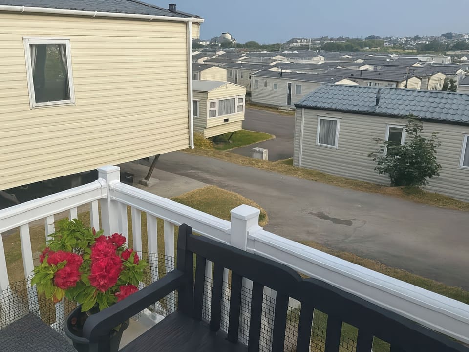 Cottage | Property grounds