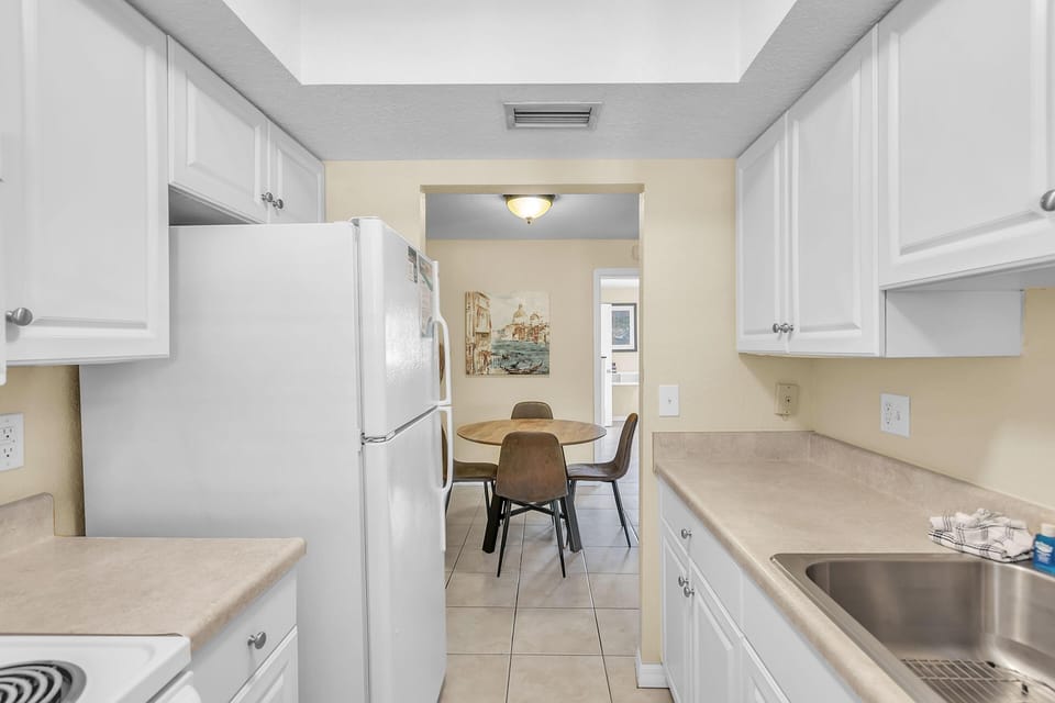 Condo, 1 King Bed with Sofa bed (Indian Oaks #15 - Sun and Fun) | Private kitchen | Oven, toaster