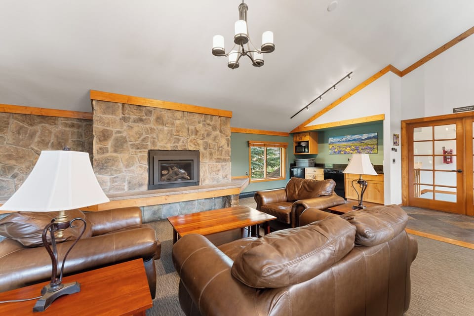 Condo (2 Bedrooms) | Property amenity