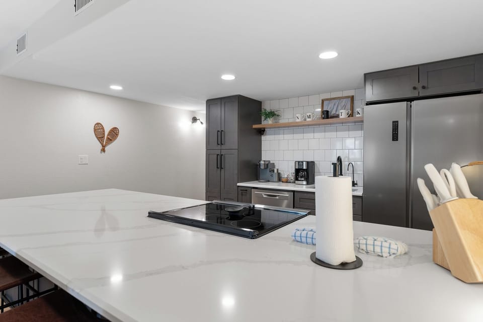 Condo (2 Bedrooms) | Property amenity