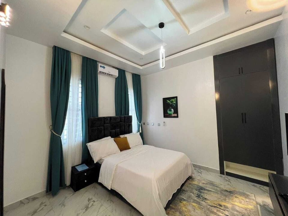 Economy Room, Balcony, City View | Desk, laptop workspace, blackout drapes, soundproofing