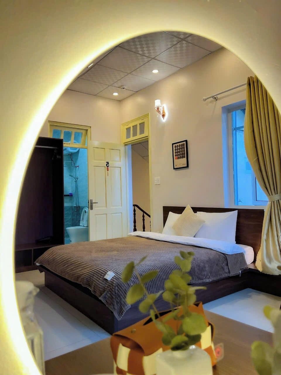 Basic Double Room Single Use, Private Bathroom, City View | Soundproofing, iron/ironing board, free WiFi, bed sheets