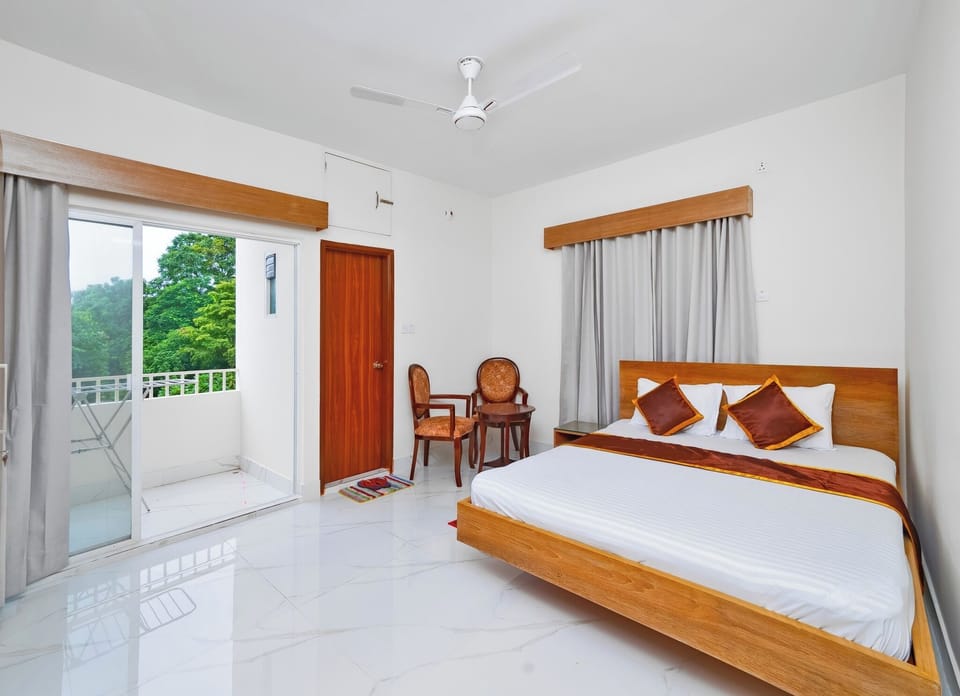 Deluxe Double Room, City View | Free WiFi