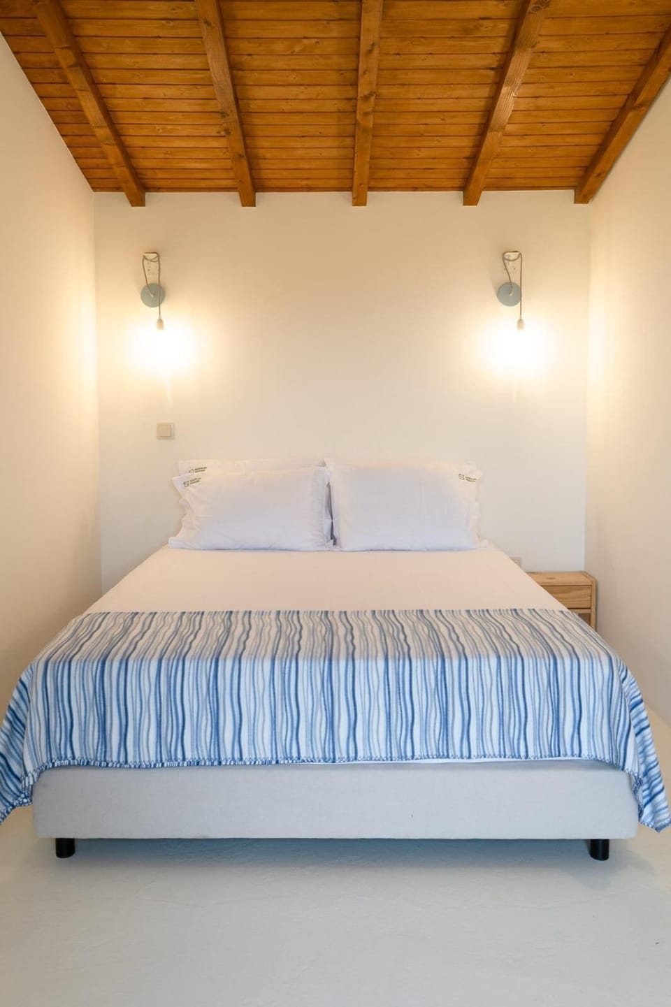 Bungalow, Patio, Valley View | Blackout drapes, free WiFi