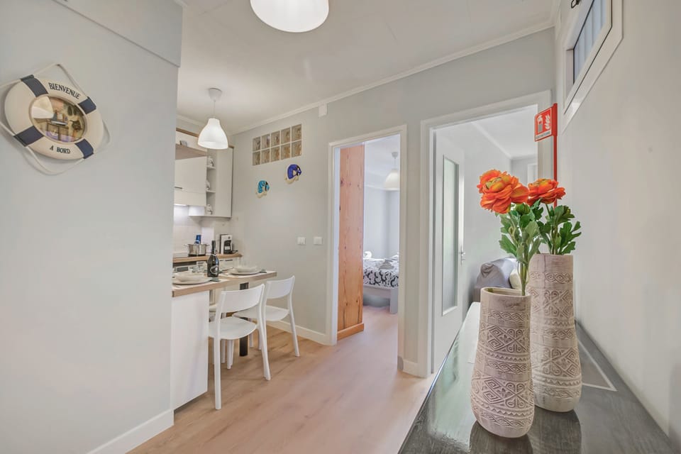 Standard Apartment, 1 Bedroom, Microwave (Armonia Centrale - Sanremo Apt for 4) | Interior
