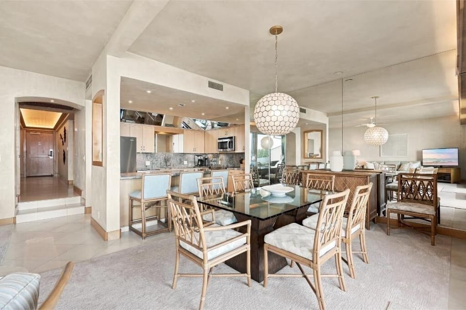 Condo, 2 Bedrooms | Interior