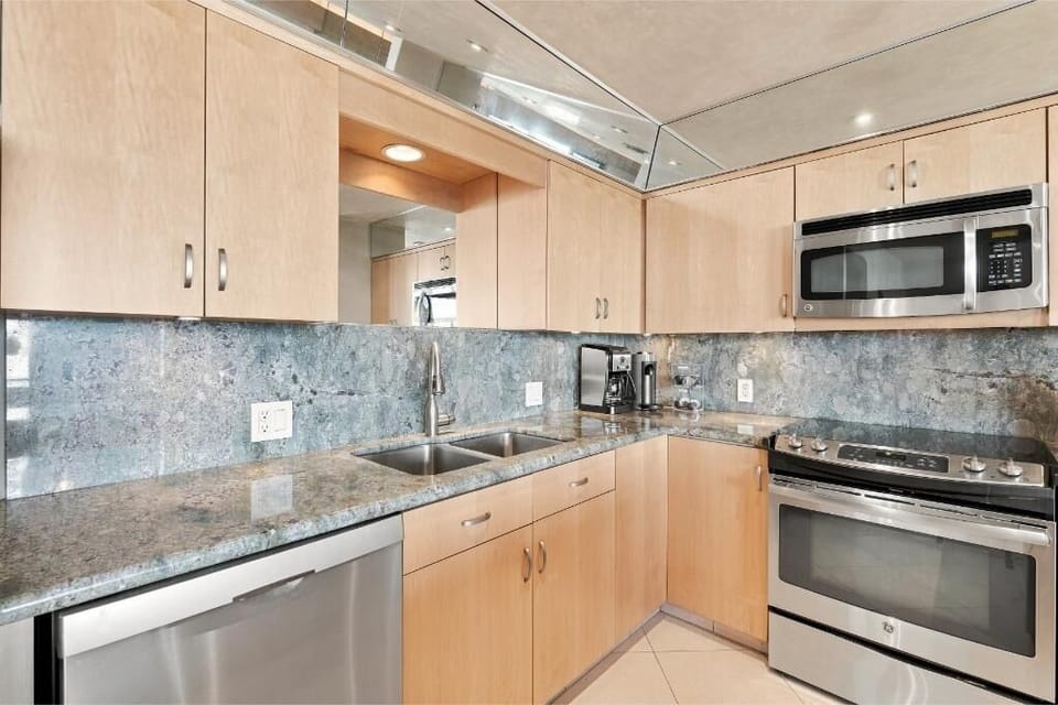 Condo, 2 Bedrooms | Private kitchen | Coffee/tea maker, fridge, oven, toaster