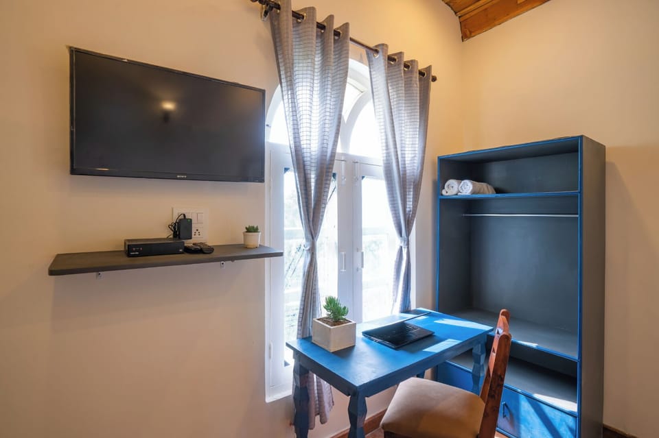 Deluxe Apartment, Mountain View | Free WiFi