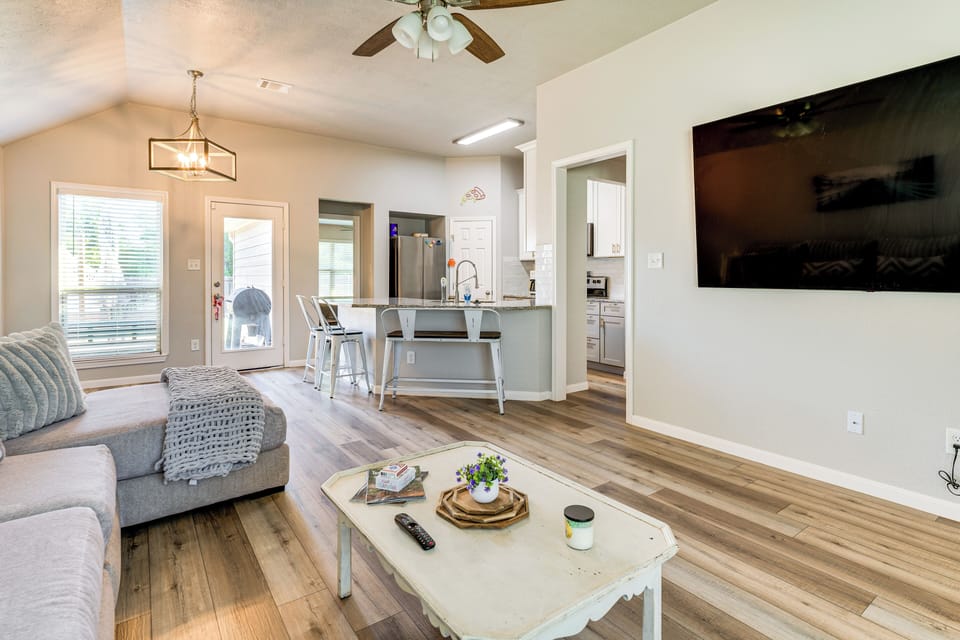 House (2 Bedrooms) | Front of property