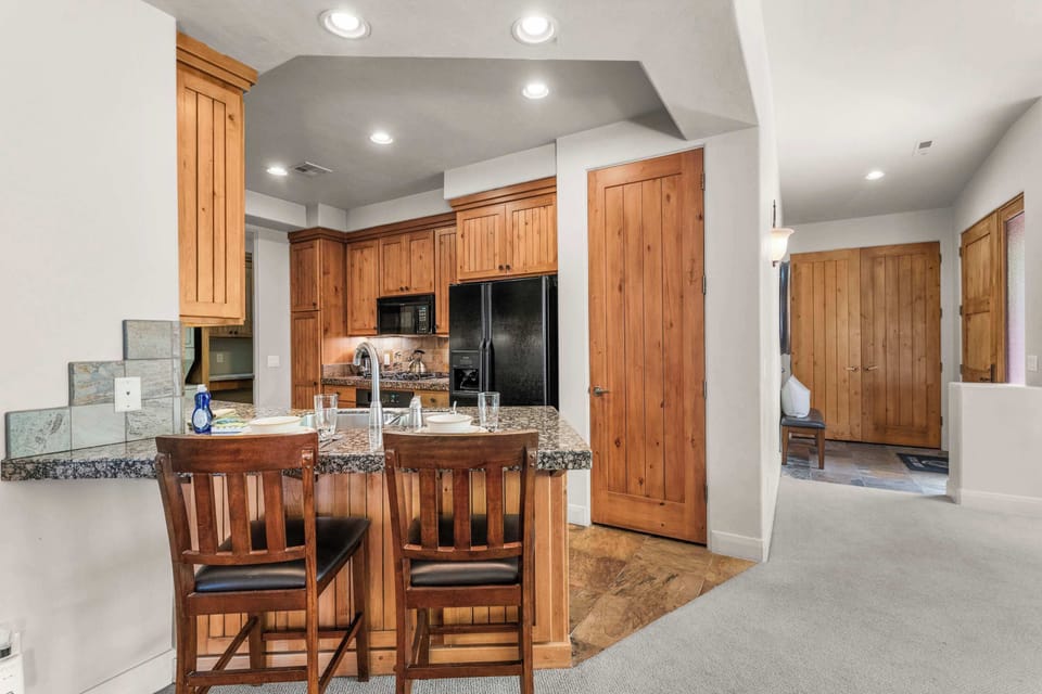 Townhome, Multiple Beds, Patio, Mountain View (Lava Falls Red Rock) | Private kitchen | Coffee/tea maker