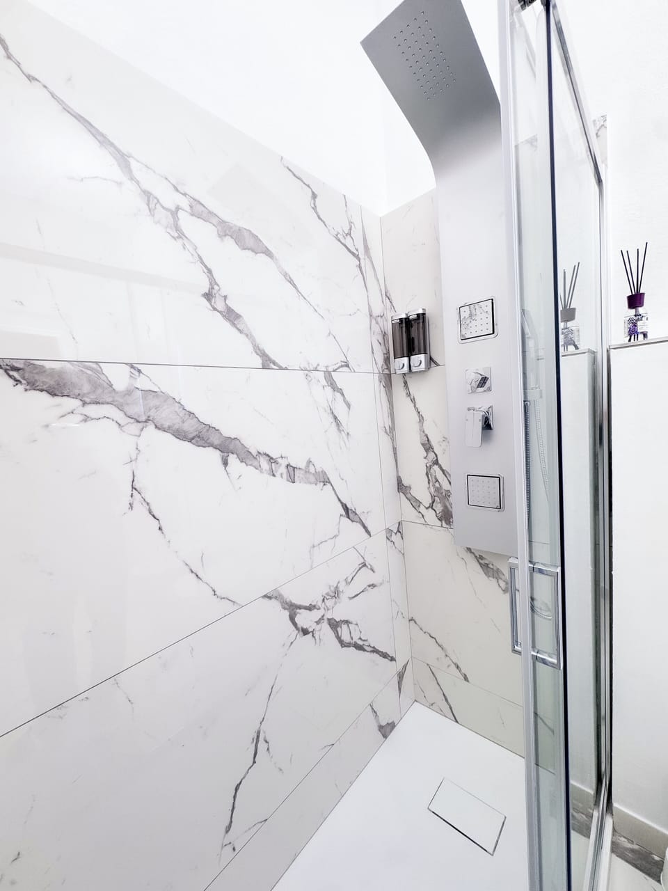 Deluxe Double Room | Laptop workspace, free WiFi