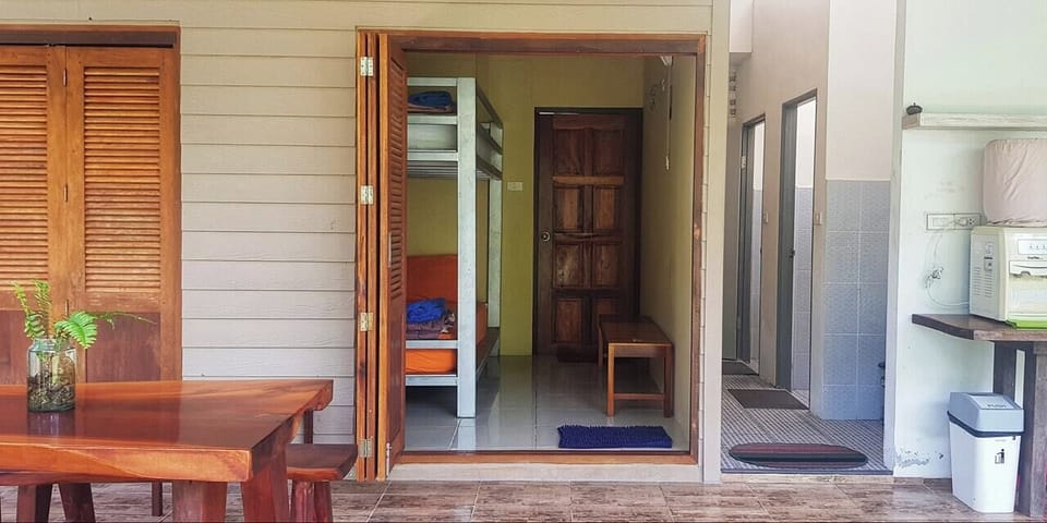Basic Room, Garden View | Desk, laptop workspace, WiFi (free), bed sheets
