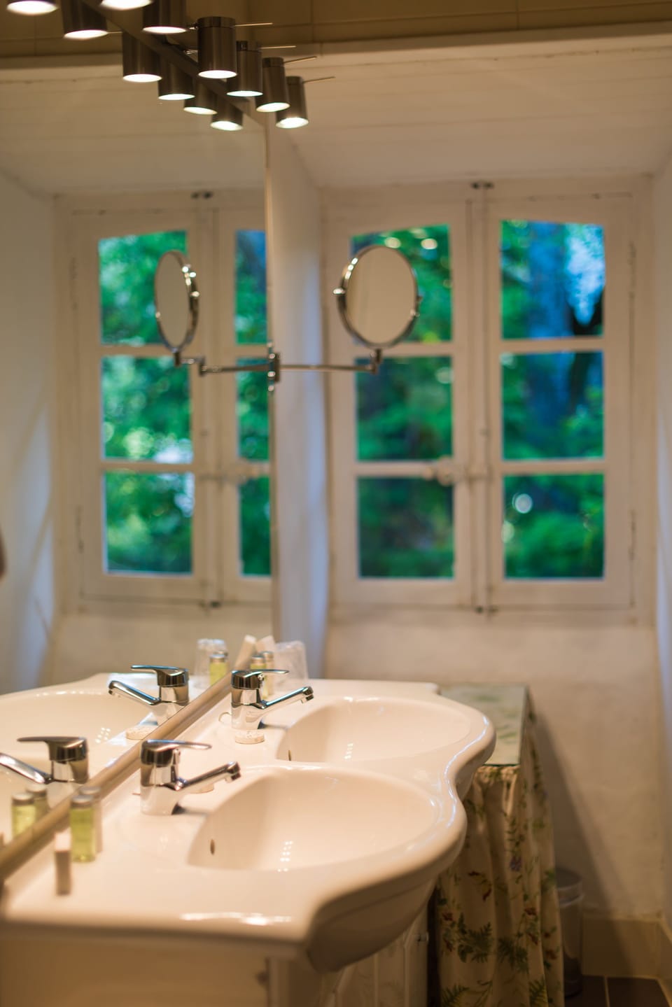 Suite (Appartment) | Bathroom sink