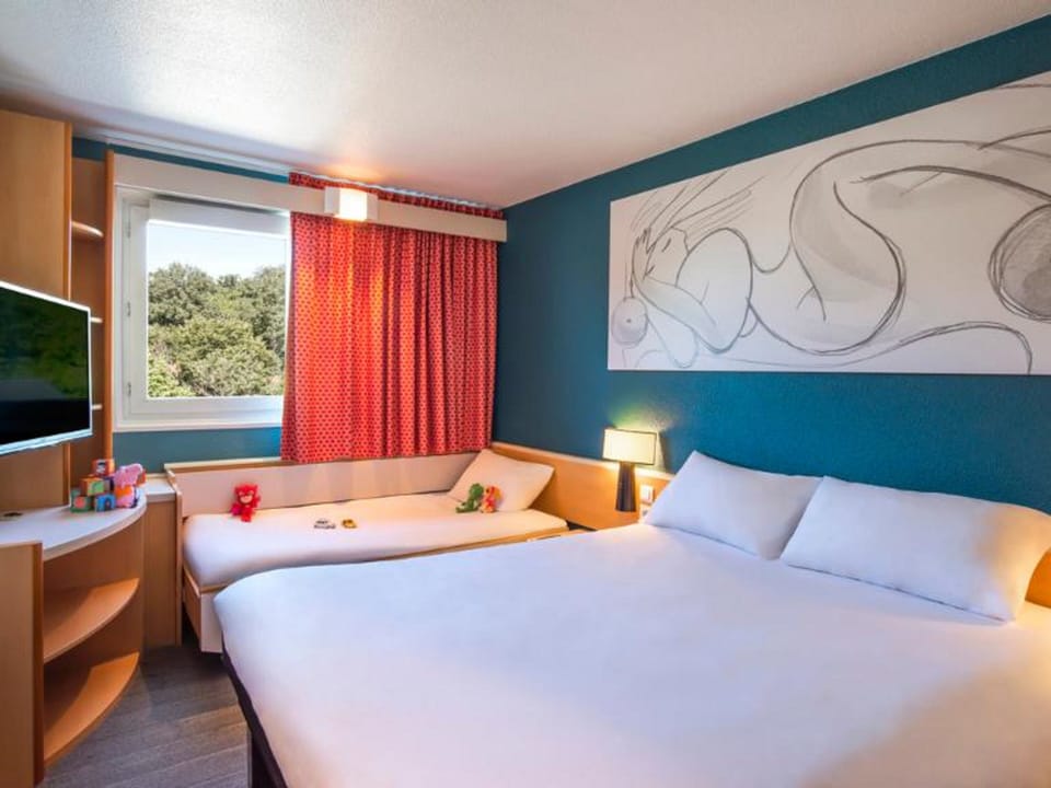 Standard Double Room, Multiple Beds | Premium bedding, desk, blackout drapes, soundproofing