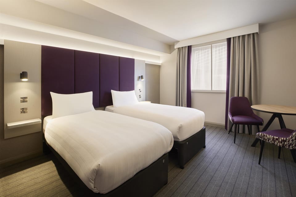 In-room safe, soundproofing, iron/ironing board, free WiFi