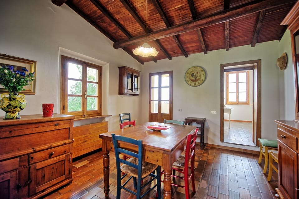 Panoramic Villa, 4 Bedrooms (Casa Gabriella) | Living area | Flat-screen TV, fireplace