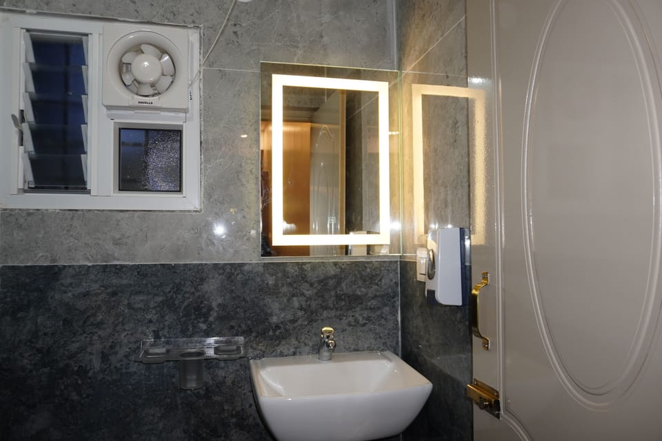 Stazy Suites - Kammanhalli Hotel in Bengaluru