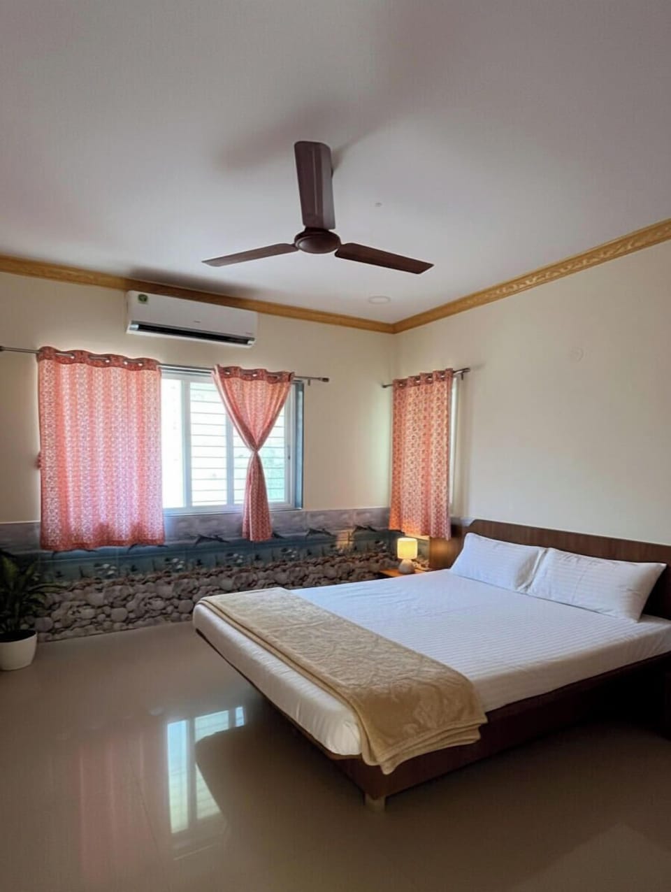 Deluxe Room | Free WiFi