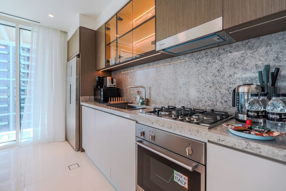 Superior Apartment, 2 Bedrooms, Balcony, Sea View | Private kitchen | Espresso maker, electric kettle