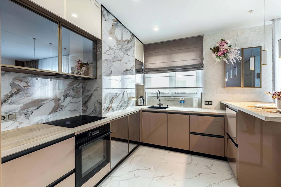 Comfort Apartment, Balcony, City View | Private kitchen | Full-size fridge, microwave, oven, stovetop