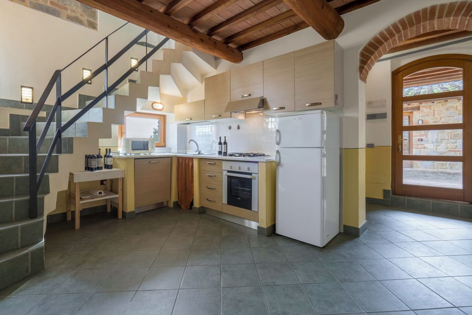 Villa, Patio, Garden View | Private kitchen | Fridge, microwave, oven, stovetop