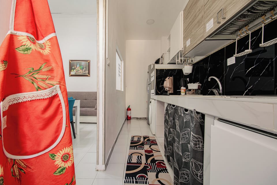 Apartment, City View | Private kitchen