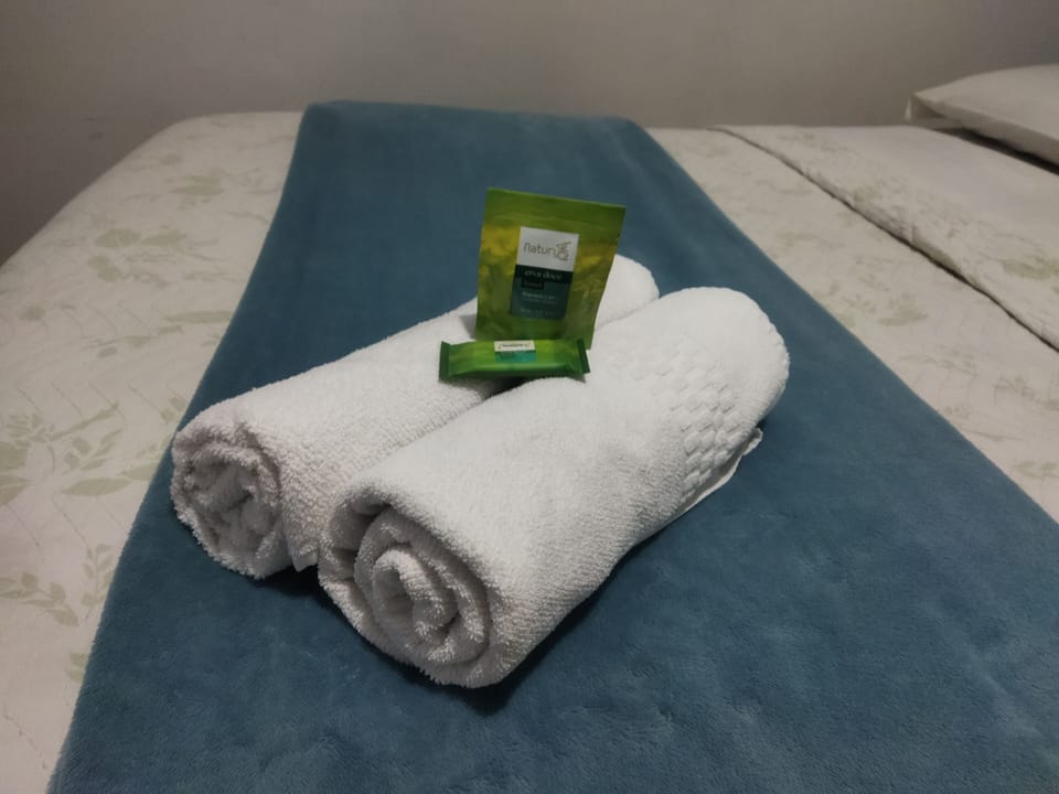Comfort Double or Twin Room | Laptop workspace, WiFi (free), individually furnished, bed sheets