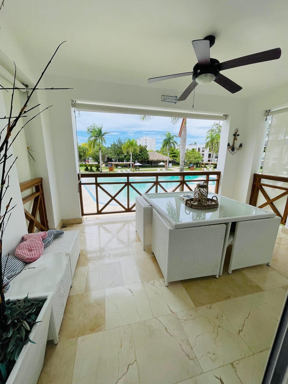 Apartment, Pool View | Dining room
