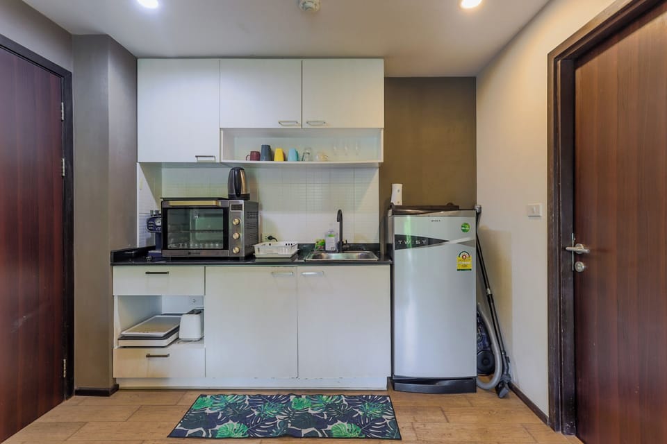 Apartment, Balcony | Private kitchen