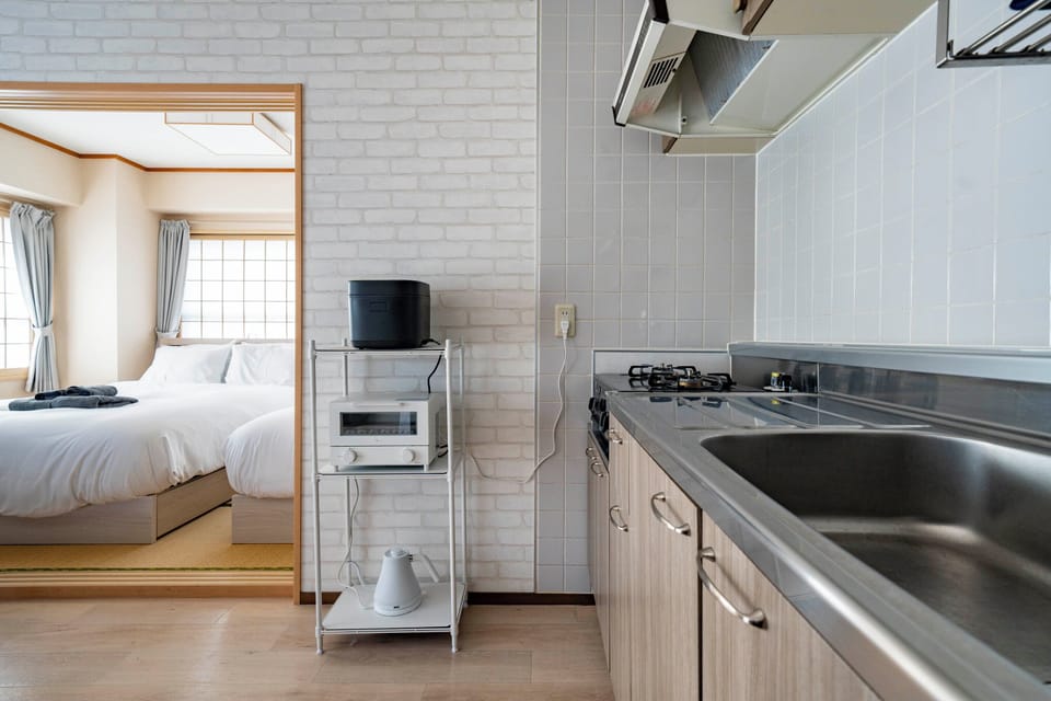 Fridge, microwave, stovetop, electric kettle