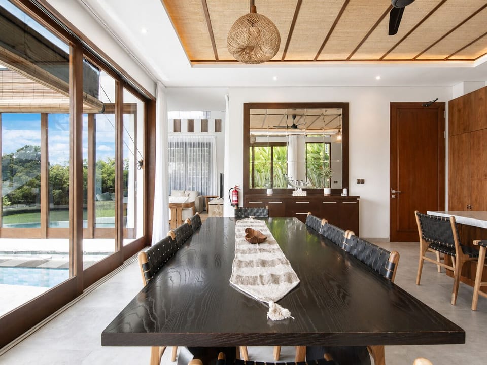 Villa (5 Bedrooms) | Exterior