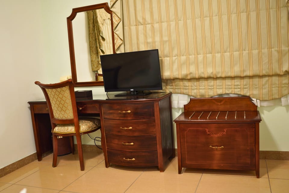 Apartment, 2 Bedrooms, Beach View | Soundproofing, free WiFi