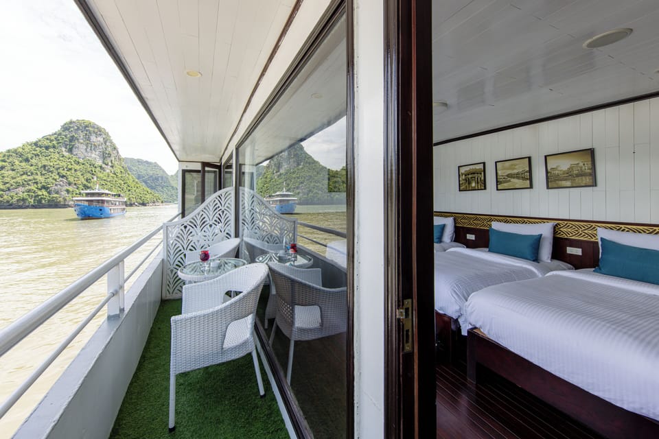 Standard Triple Room, Balcony, Sea View | Bed sheets