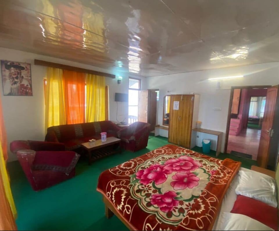 Classic Double Room, 1 Bedroom, Balcony, Mountain View | Free WiFi