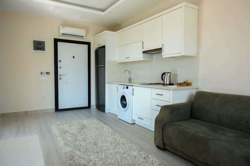 Comfort Double or Twin Room, Balcony, Mountain View | Private kitchen | Full-size fridge