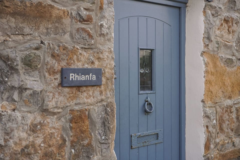 Cottage | Exterior detail