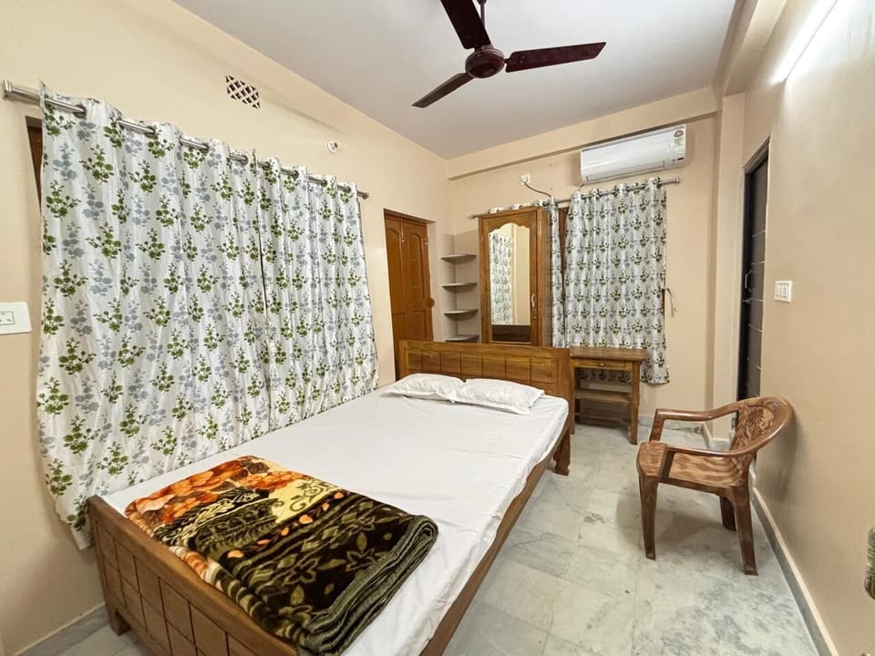 Standard Double Room, 1 Bedroom | In-room safe, free WiFi