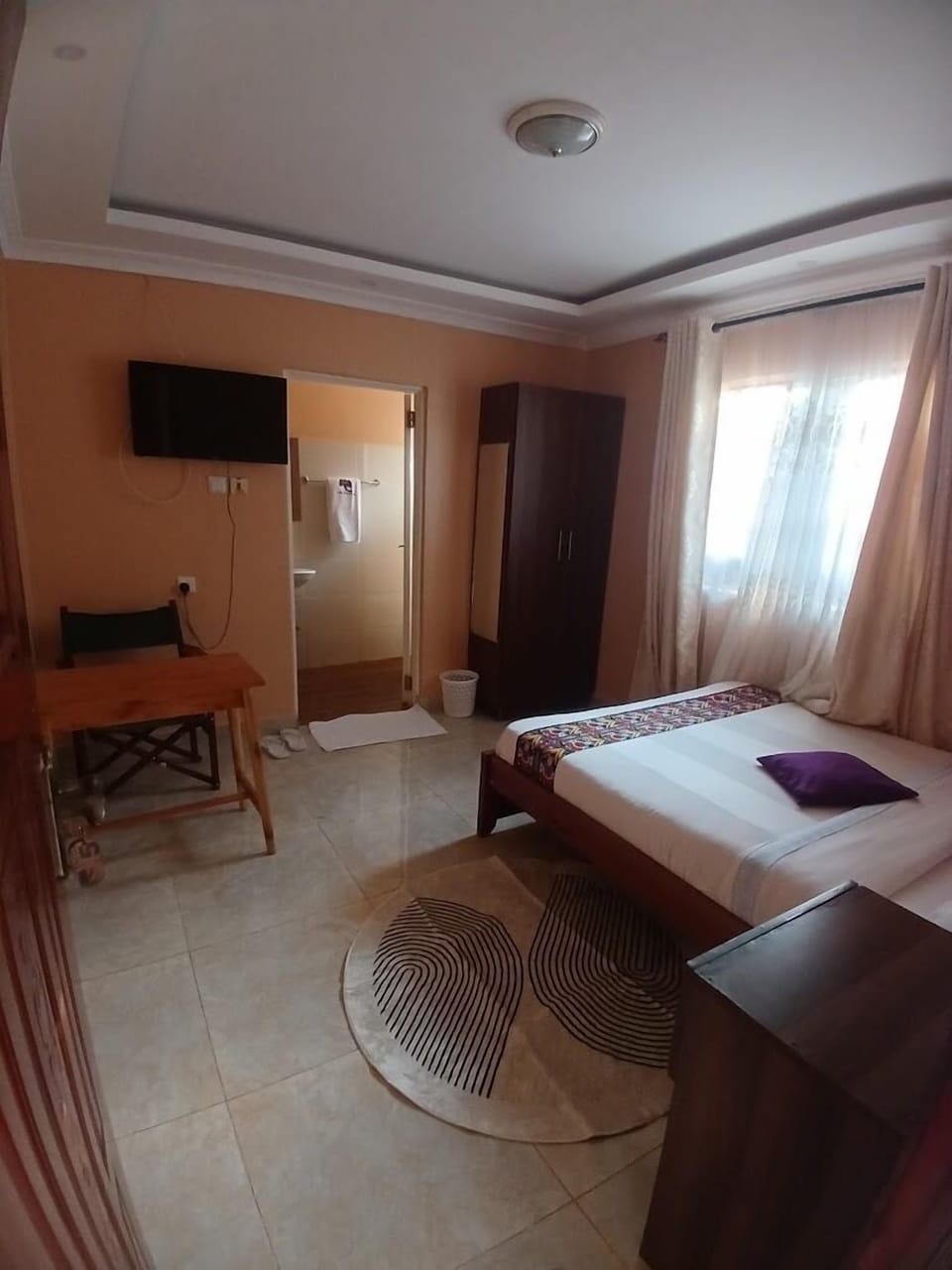 Deluxe Double Room | WiFi (free), bed sheets