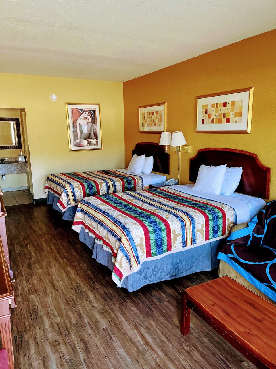 Double Room | Blackout drapes, soundproofing, free WiFi, bed sheets