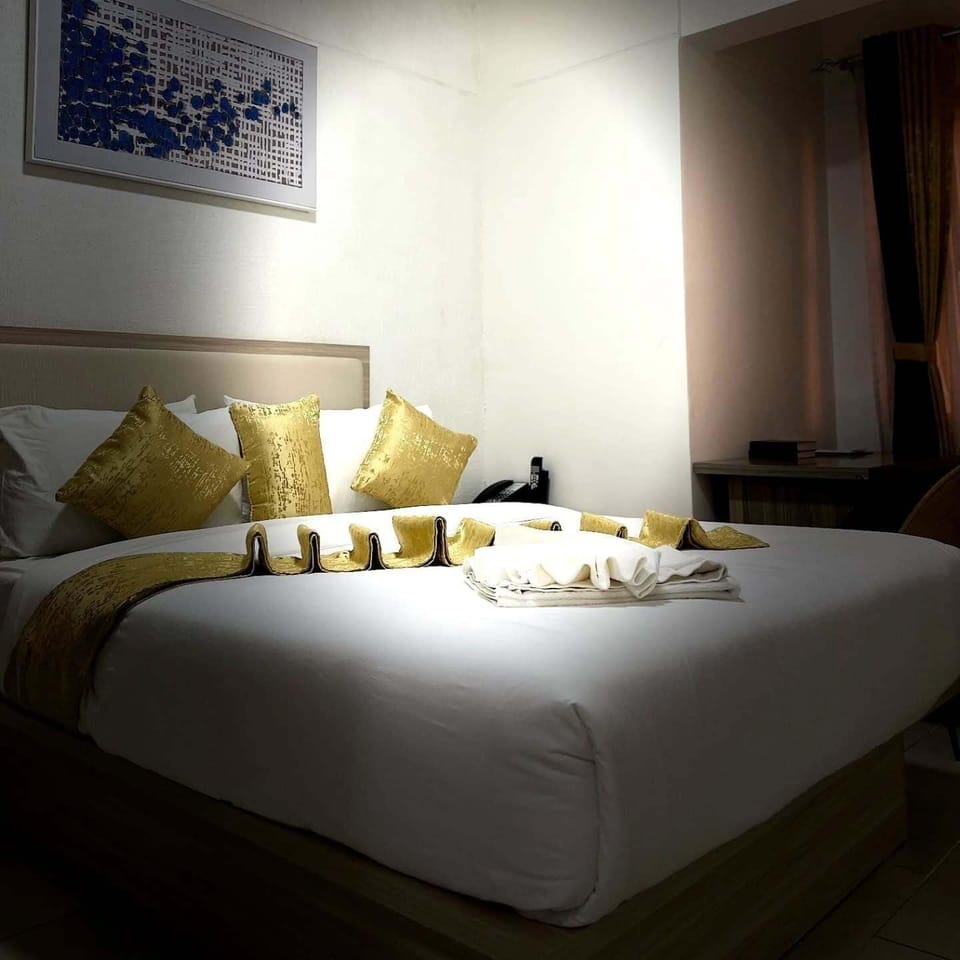 Deluxe Double Room | Free WiFi, bed sheets