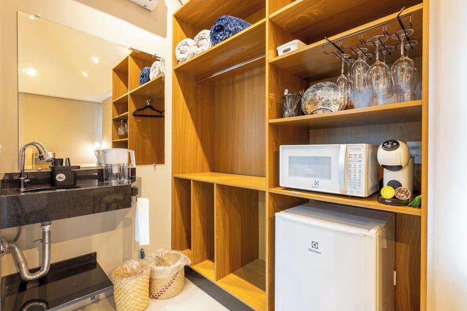 Suite | Mini-refrigerator
