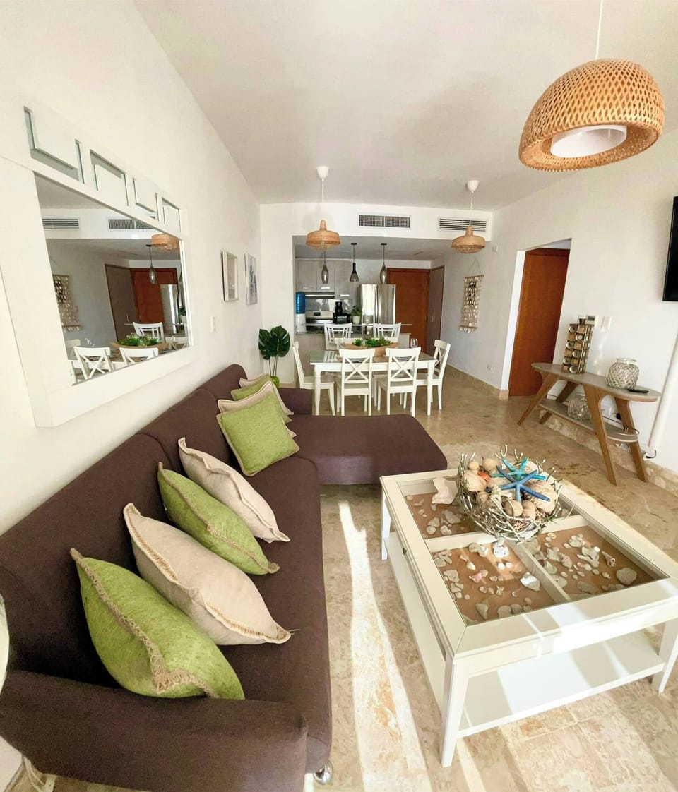 Apartment, 2 Bedrooms, Accessible, Balcony | Dining room
