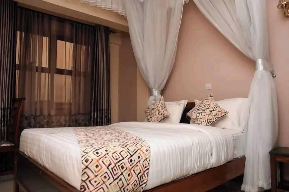 Deluxe Double Room, City View | Free WiFi, bed sheets