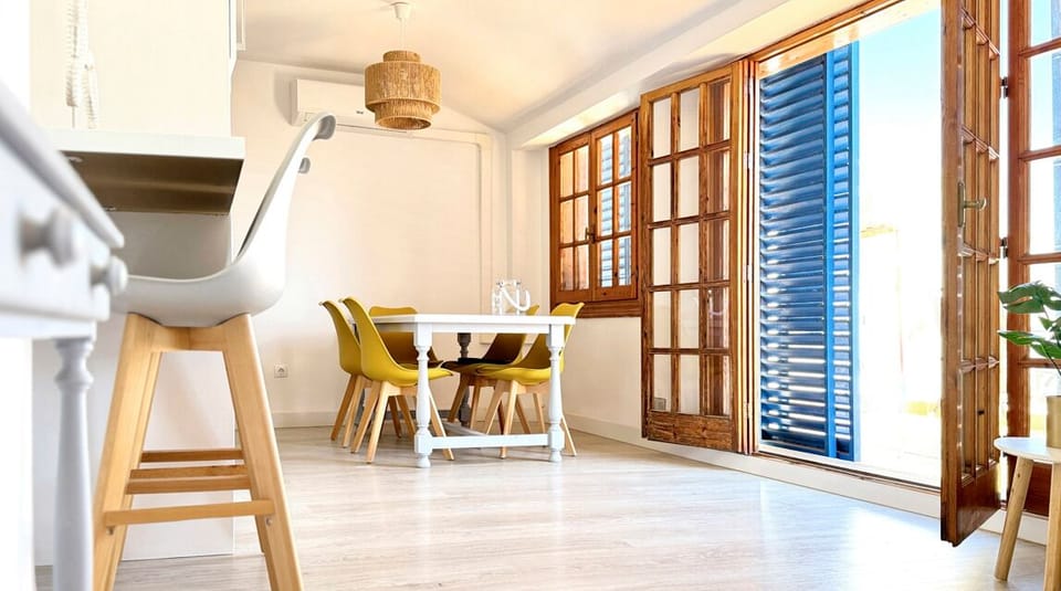 Deluxe Apartment, Sea View | Living area | TV