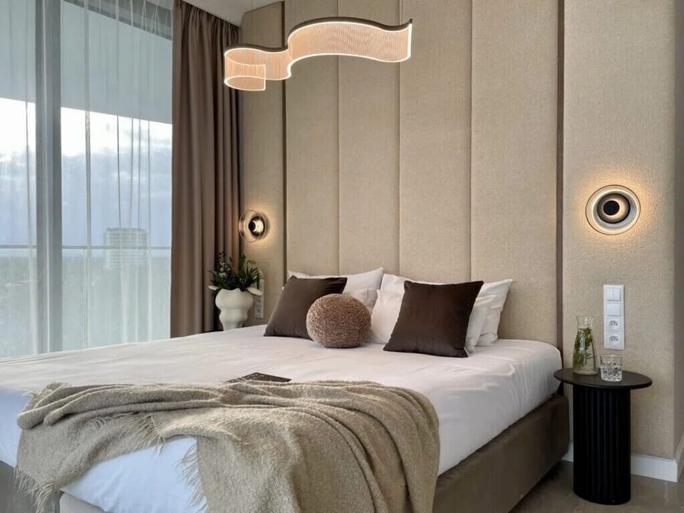 Apartament Sky Plus + | In-room safe, laptop workspace, blackout drapes, soundproofing