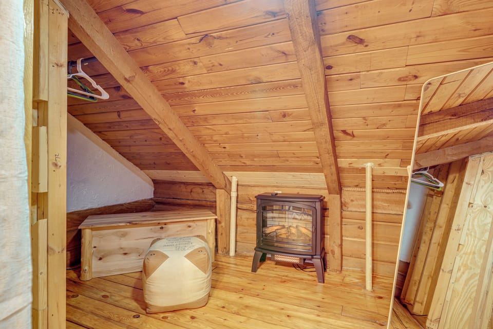 House (2 Bedrooms) | Interior