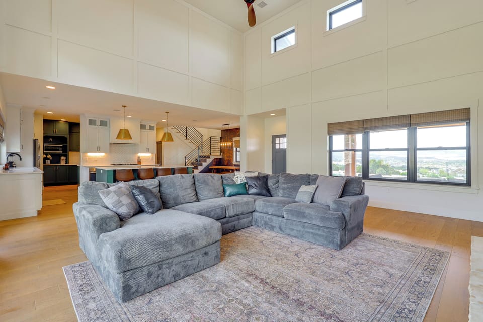 House (4 Bedrooms) | Interior