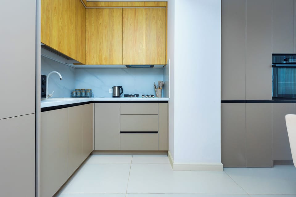 Classic Apartment, 2 Bedrooms | Private kitchen | Electric kettle